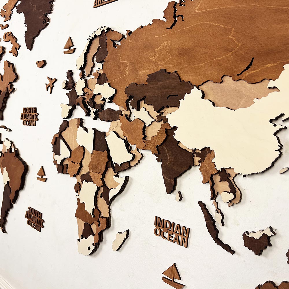 Wooden world map blank style