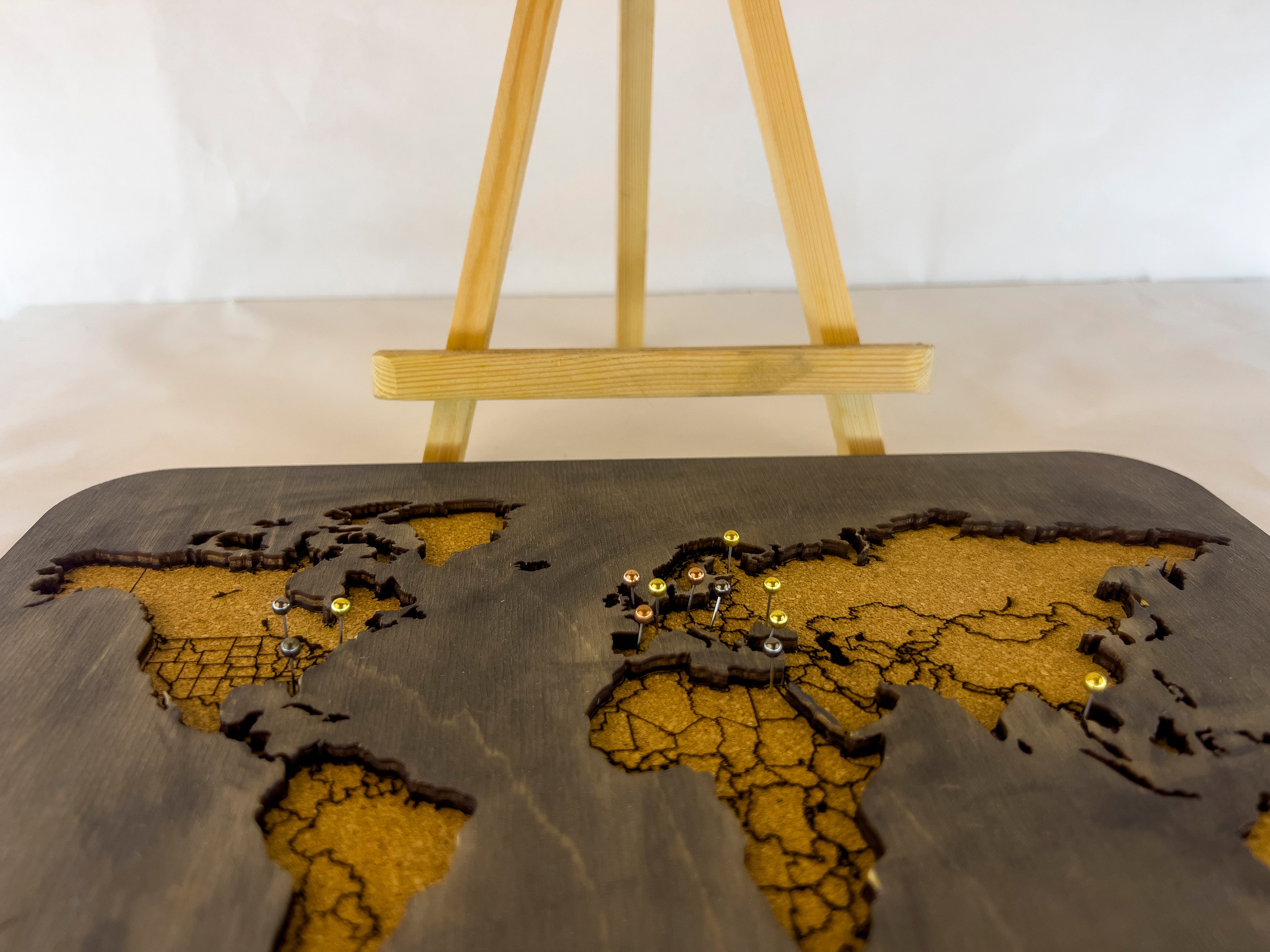 Why a Personalized Wooden Map is a Great Gift Idea